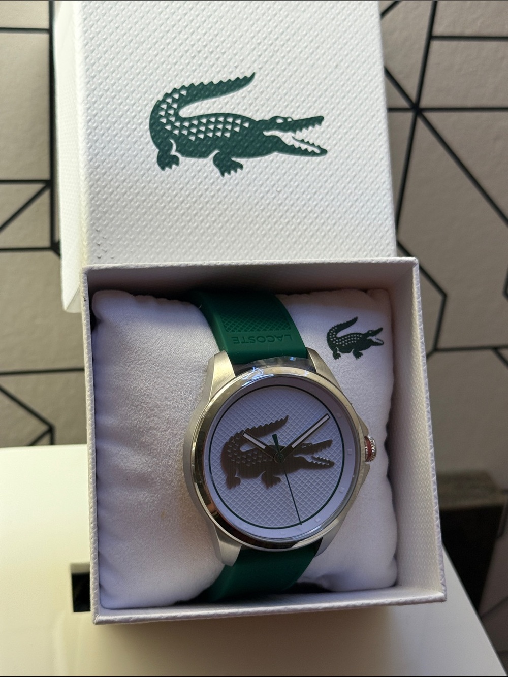 Lacoste Green Silicone Strap Watch Crocodile Dial Quartz Unisex nwt
